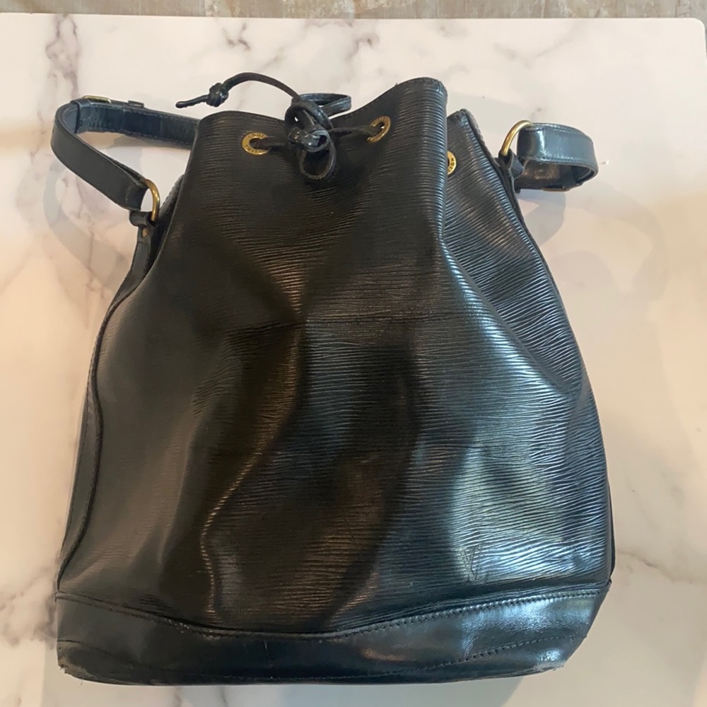 Louis Vuitton Epi Noe Black Bucket Bag
